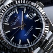 SEIKOJUST DAY-DATE ROYAL BLUE - imagine 2